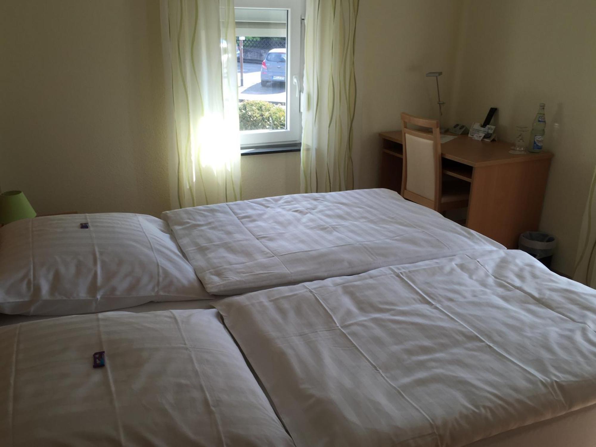 Pension Im Wirtshaus Himberg Bad Honnef Dış mekan fotoğraf