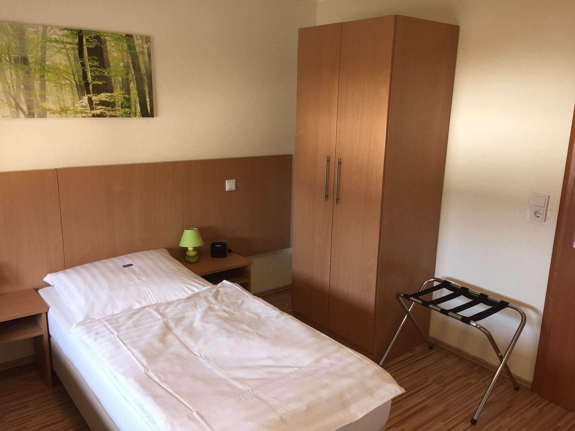 Pension Im Wirtshaus Himberg Bad Honnef Dış mekan fotoğraf